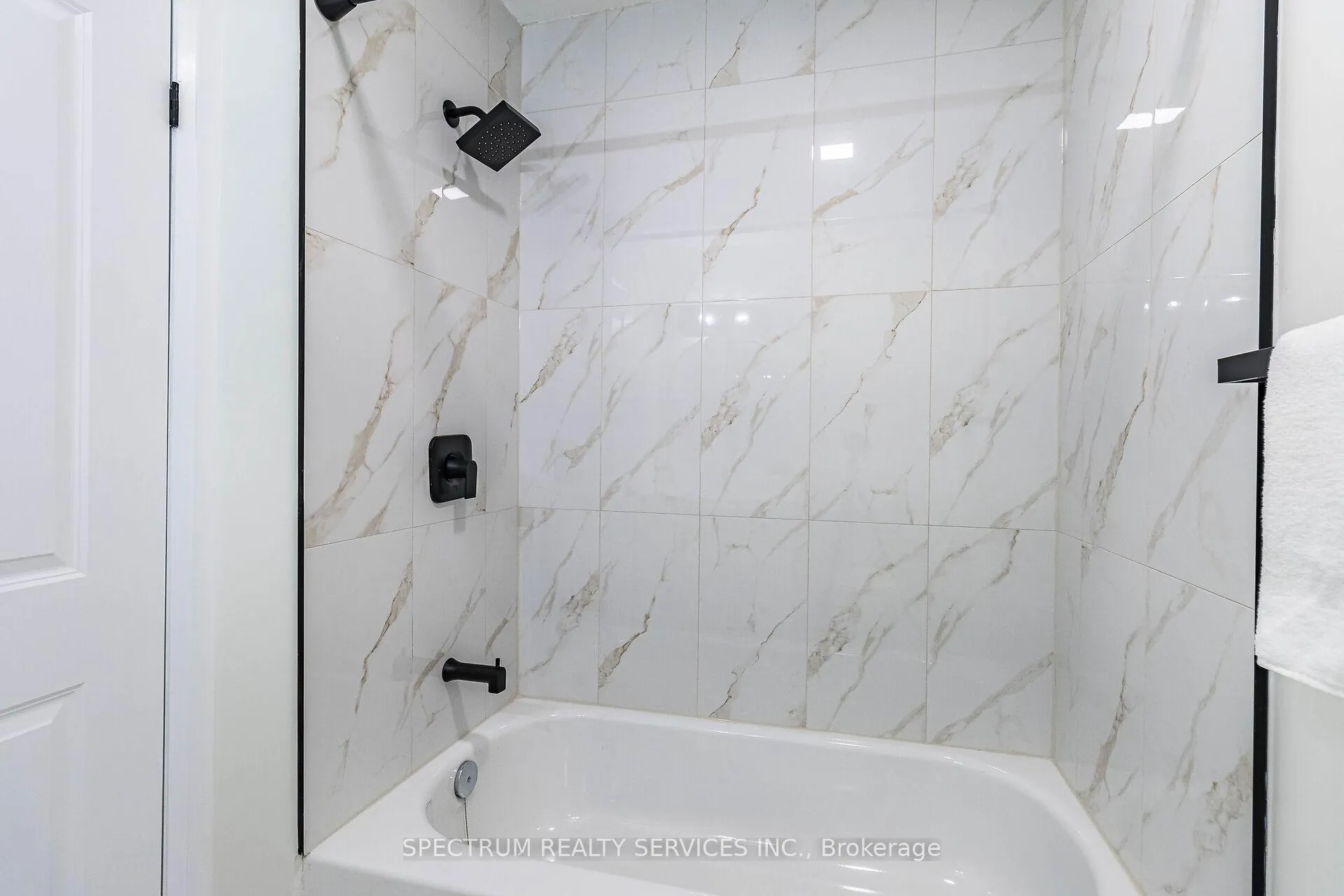 Photo 29 of 85 Golden Orchard Drive, Hamilton, Gourley — HOMEH