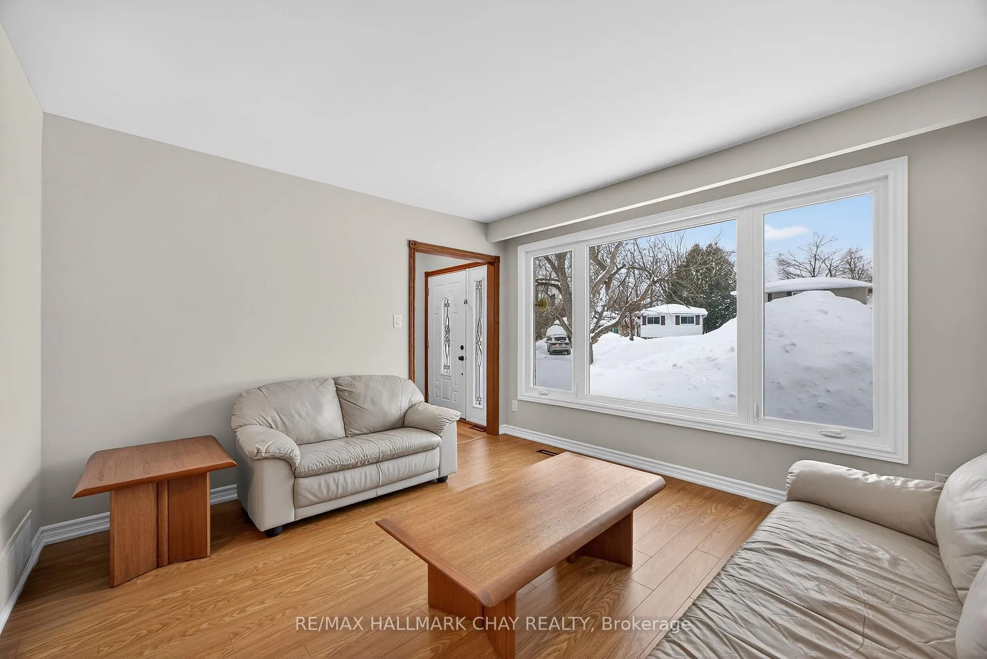 Photo 13 of 15 Curtiss Court, Barrie, Grove East — HOMEH