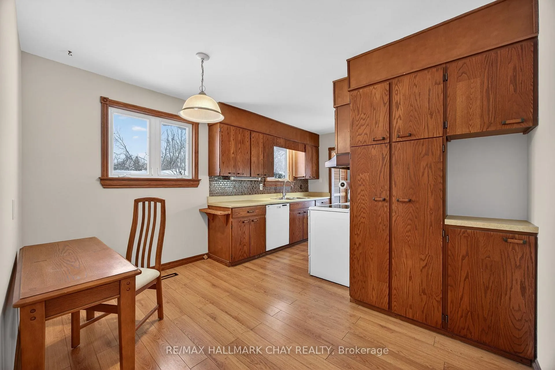 Photo 18 of 15 Curtiss Court, Barrie, Grove East — HOMEH