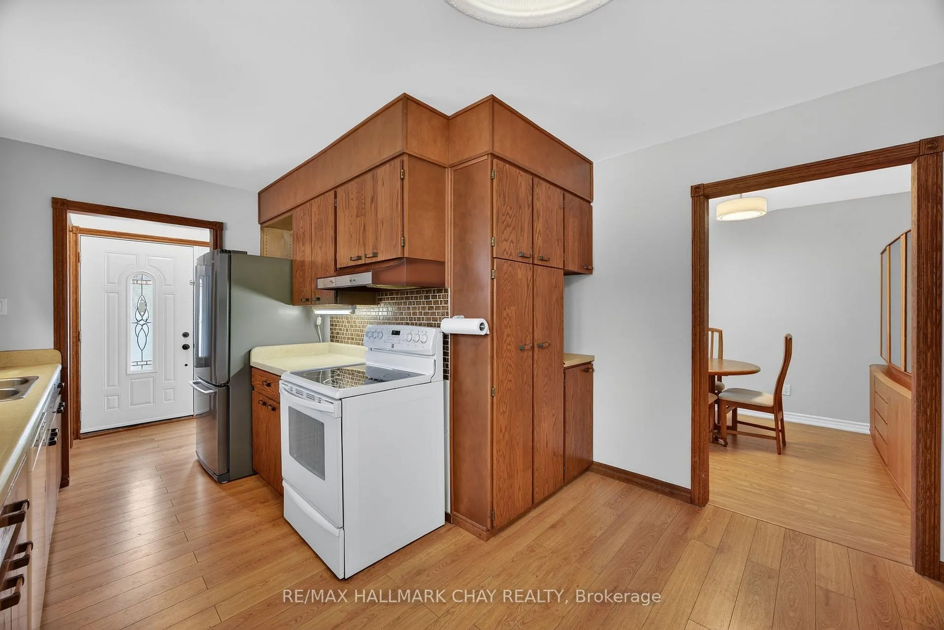 Photo 20 of 15 Curtiss Court, Barrie, Grove East — HOMEH