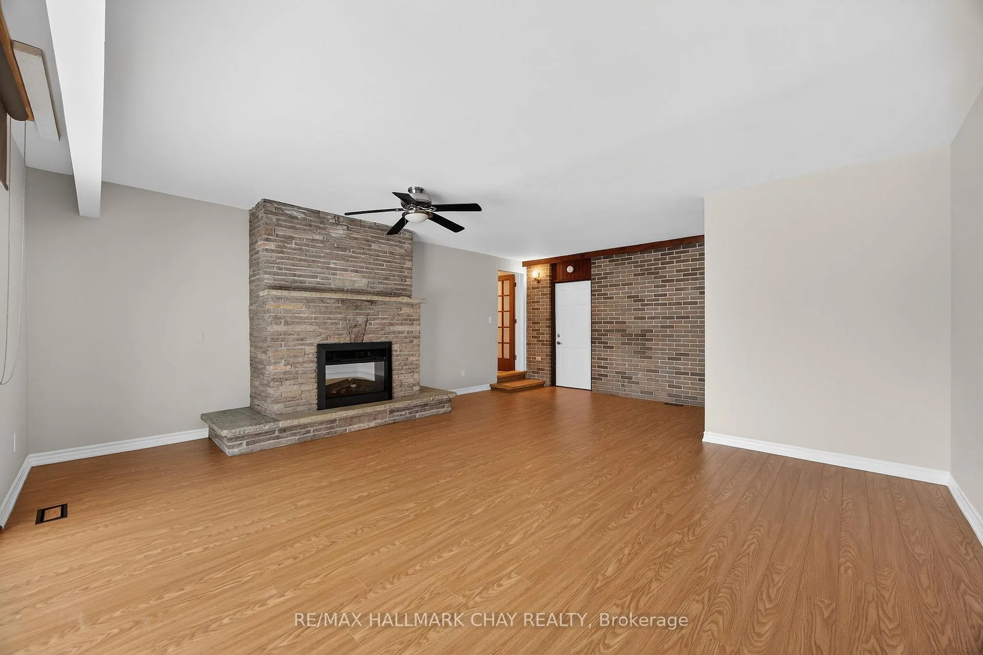 Photo 26 of 15 Curtiss Court, Barrie, Grove East — HOMEH