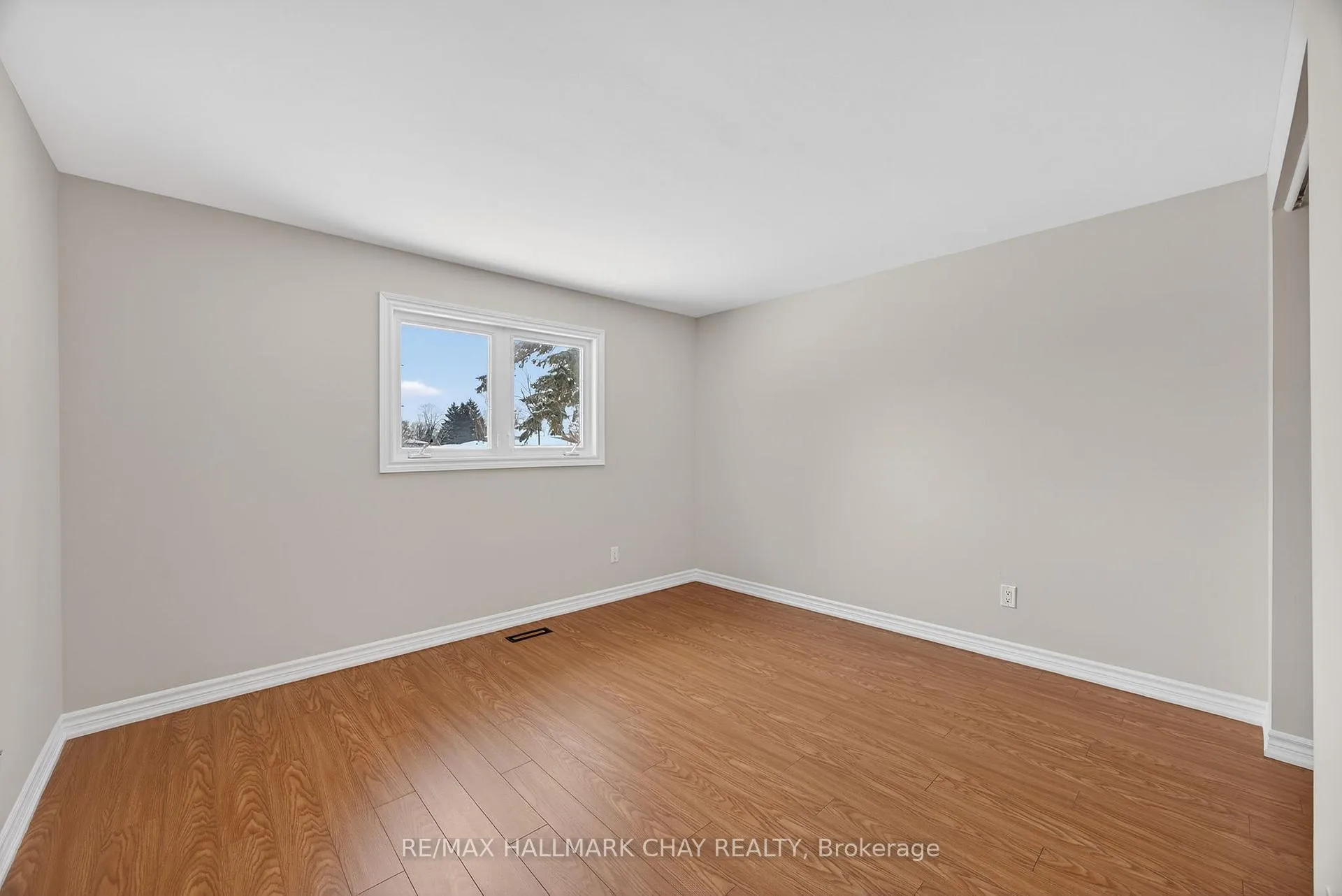 Photo 28 of 15 Curtiss Court, Barrie, Grove East — HOMEH