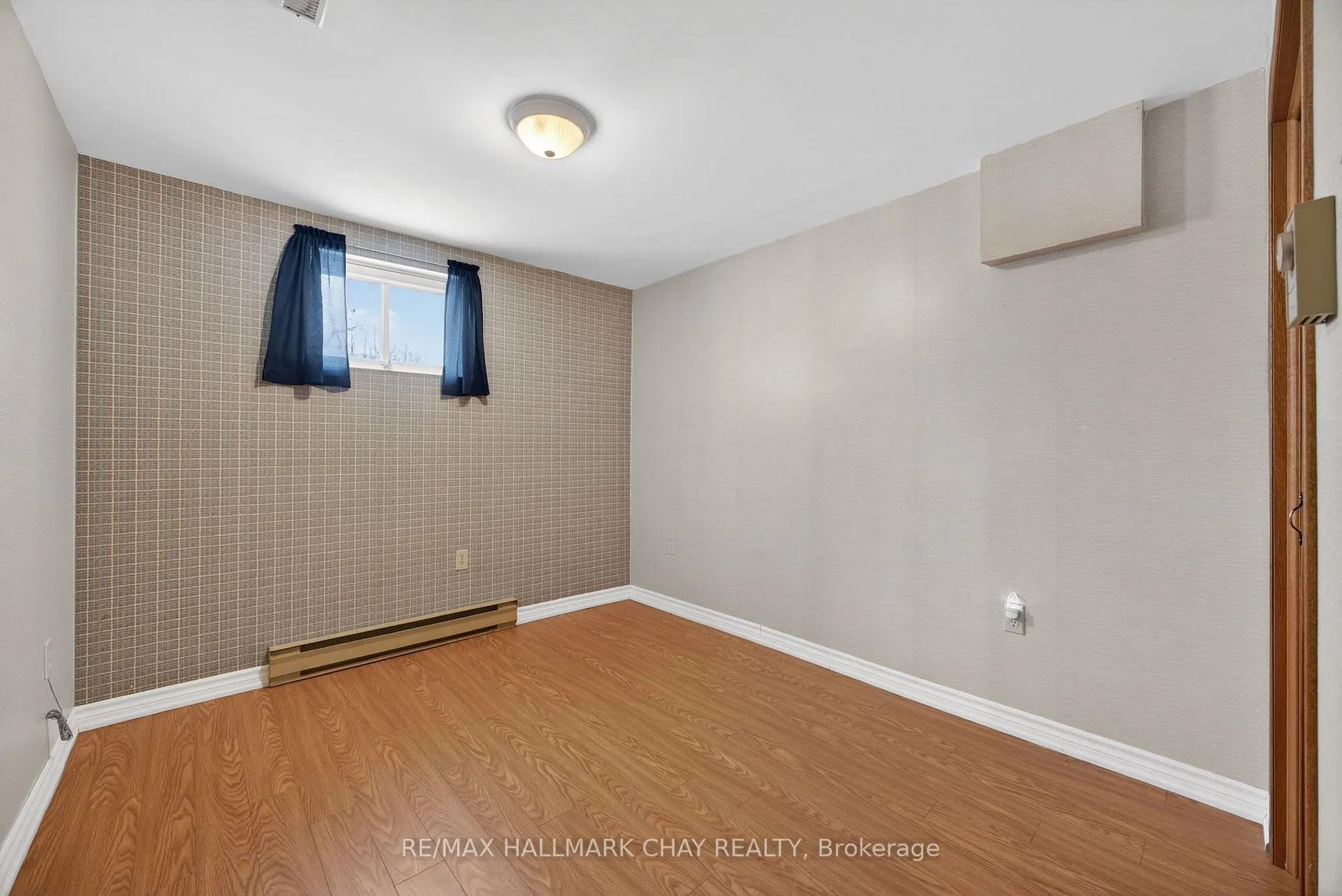 Photo 35 of 15 Curtiss Court, Barrie, Grove East — HOMEH
