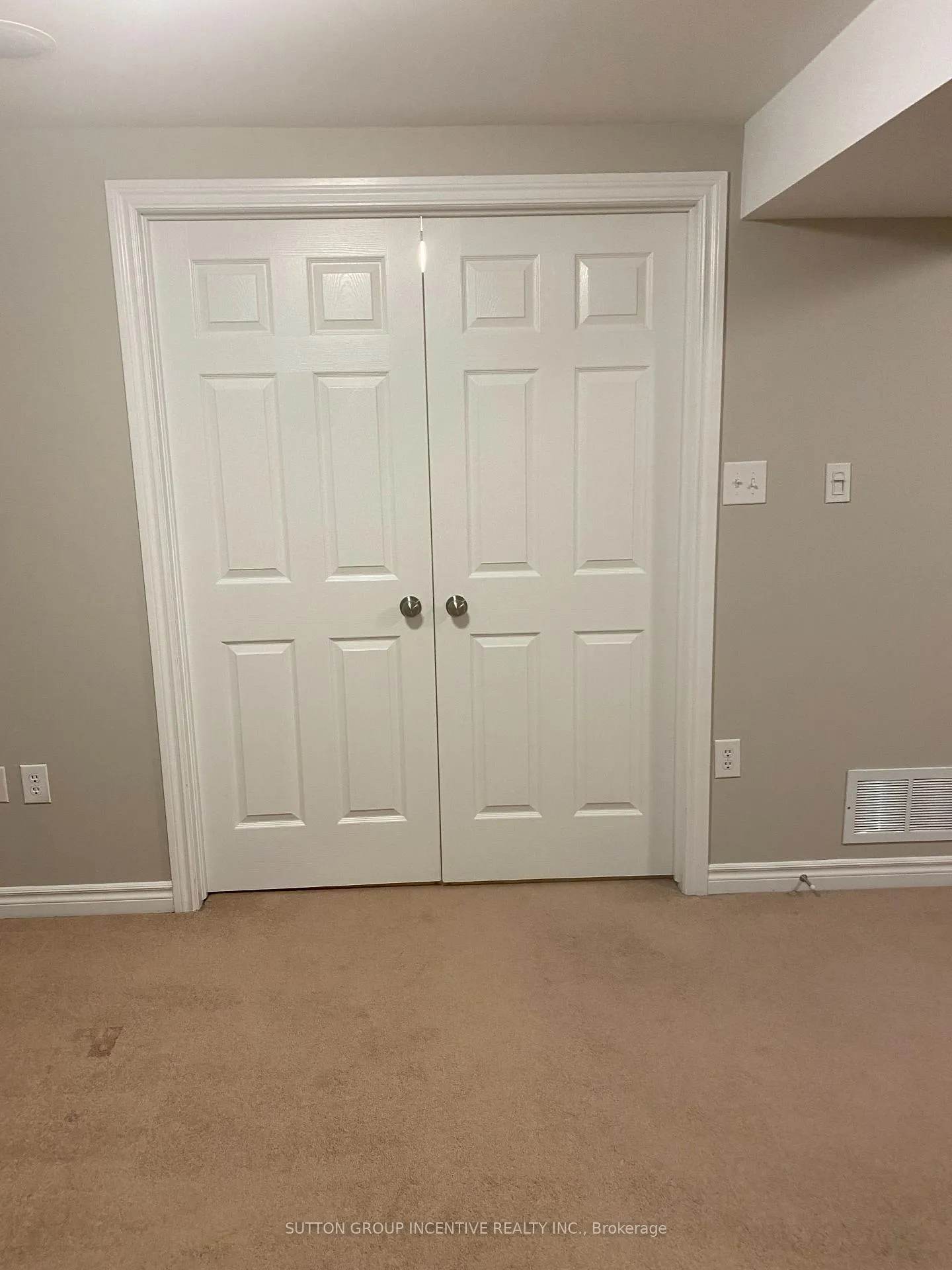 Photo 29 of 40 Livia Herman Way, Barrie, East Bayfield — HOMEH