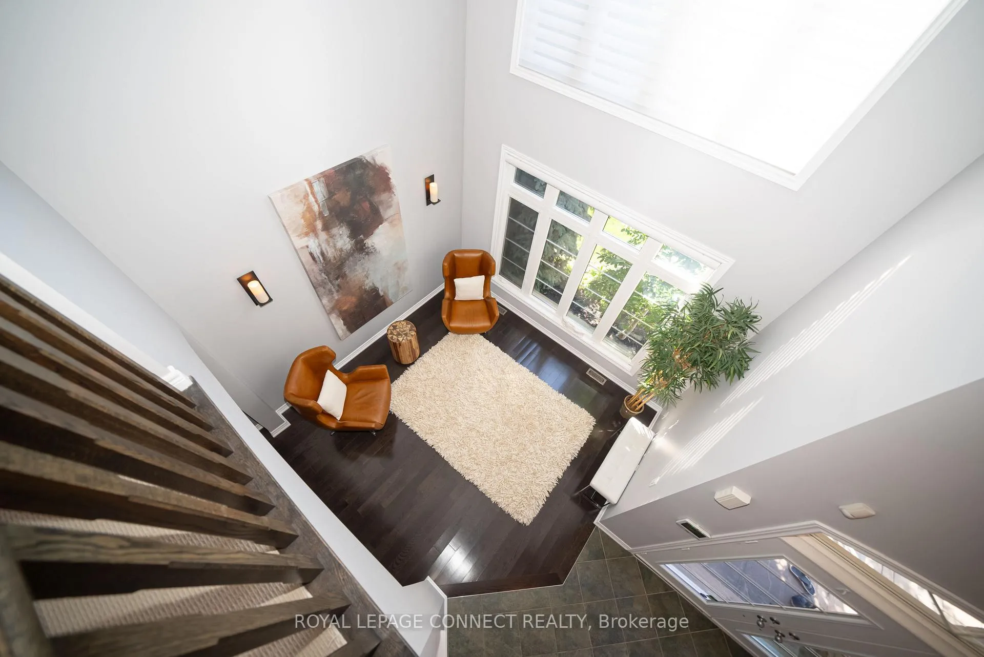 Photo 7 of 18 Kane Crescent, Aurora, Bayview Northeast — HOMEH
