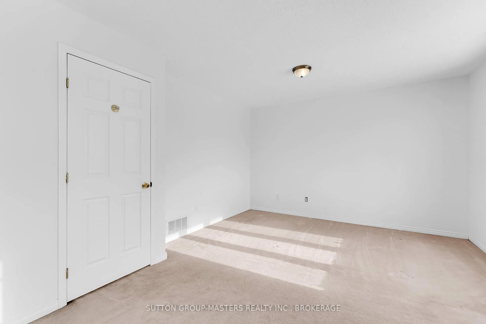 Photo 21 of 546 Quail Court, Kingston, City Southwest — HOMEH