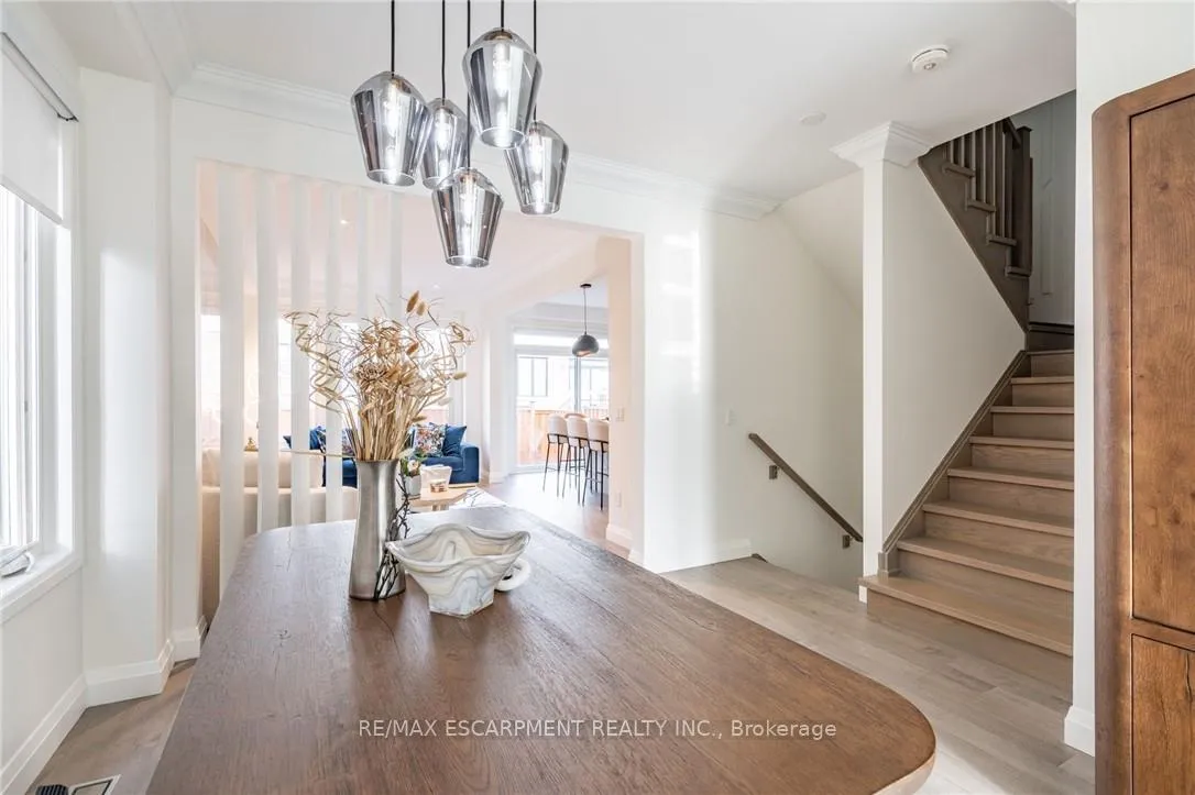 Photo 6 of 128 Fairey Crescent, Hamilton, Mount Hope — HOMEH