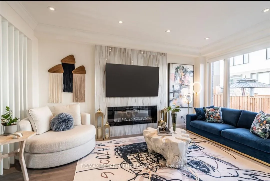 Photo 13 of 128 Fairey Crescent, Hamilton, Mount Hope — HOMEH