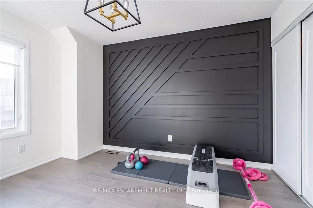 Photo 32 of 128 Fairey Crescent, Hamilton, Mount Hope — HOMEH