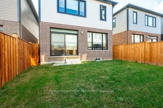 Photo 39 of 128 Fairey Crescent, Hamilton, Mount Hope — HOMEH