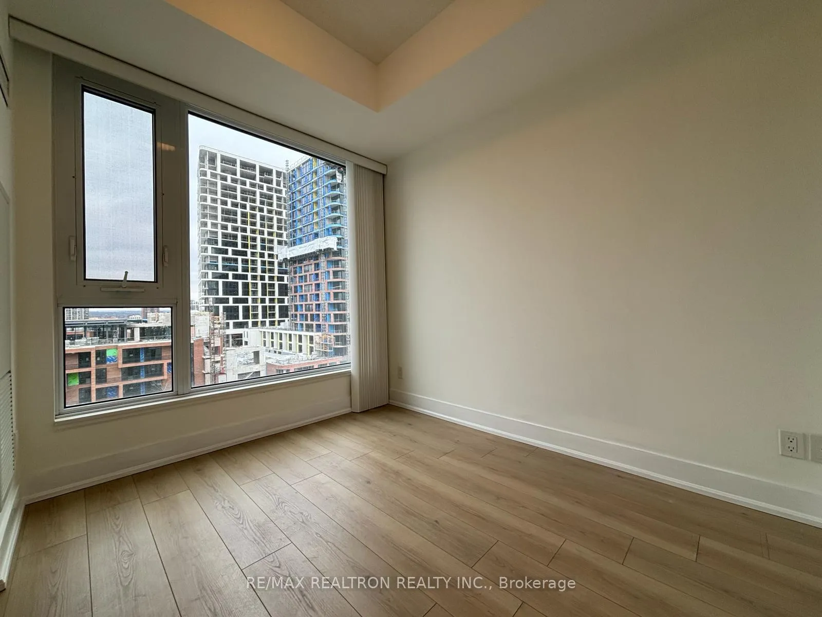 Photo 6 of Unit 901, 180 Enterprise Boulevard, Markham, Unionville — HOMEH