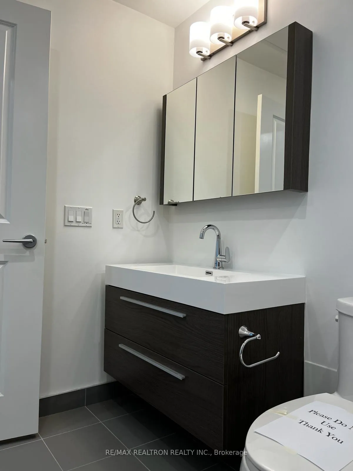 Photo 8 of Unit 901, 180 Enterprise Boulevard, Markham, Unionville — HOMEH