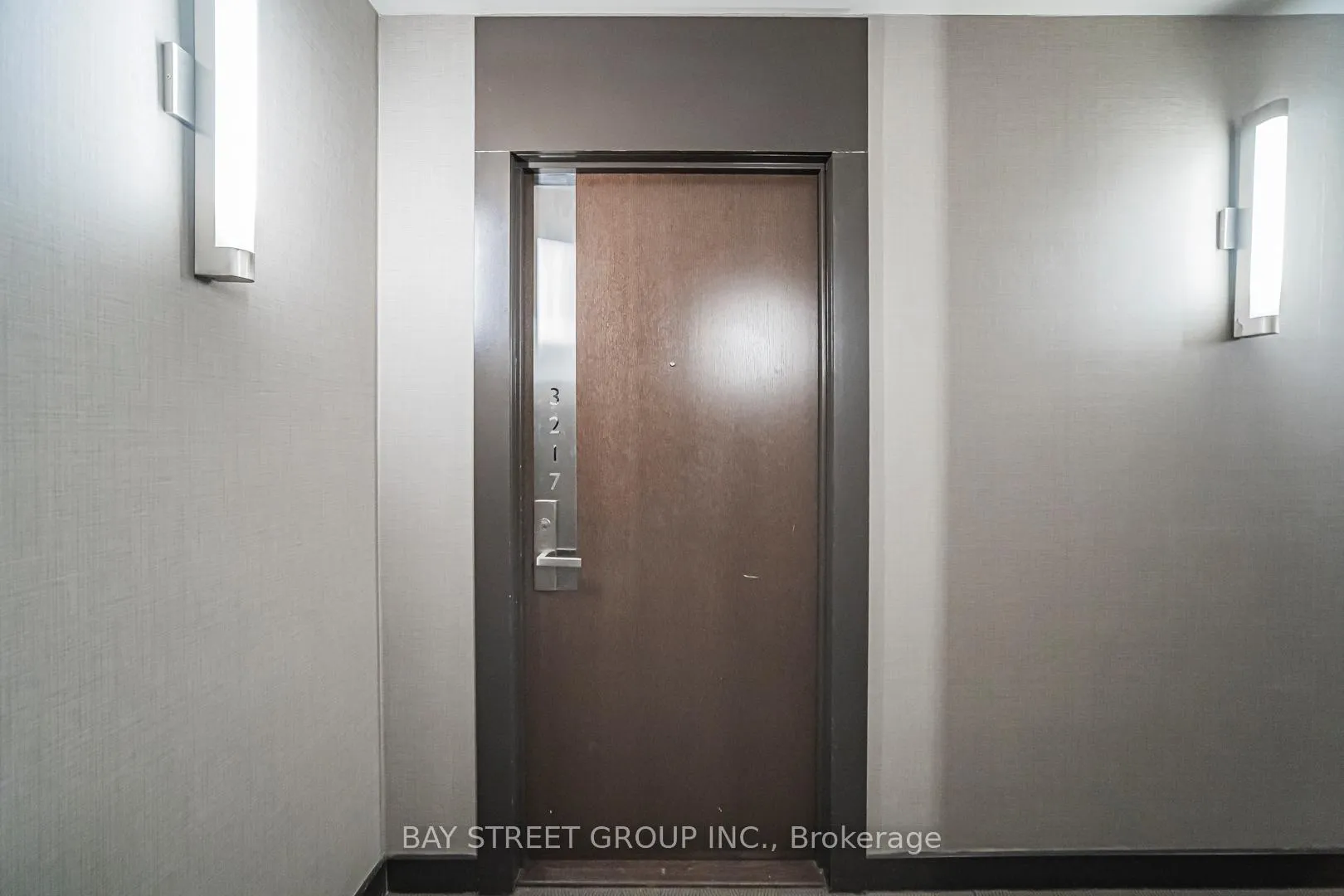 Photo 4 of Unit 3217, 70 Temperance Street, Toronto, Bay Street Corridor — HOMEH