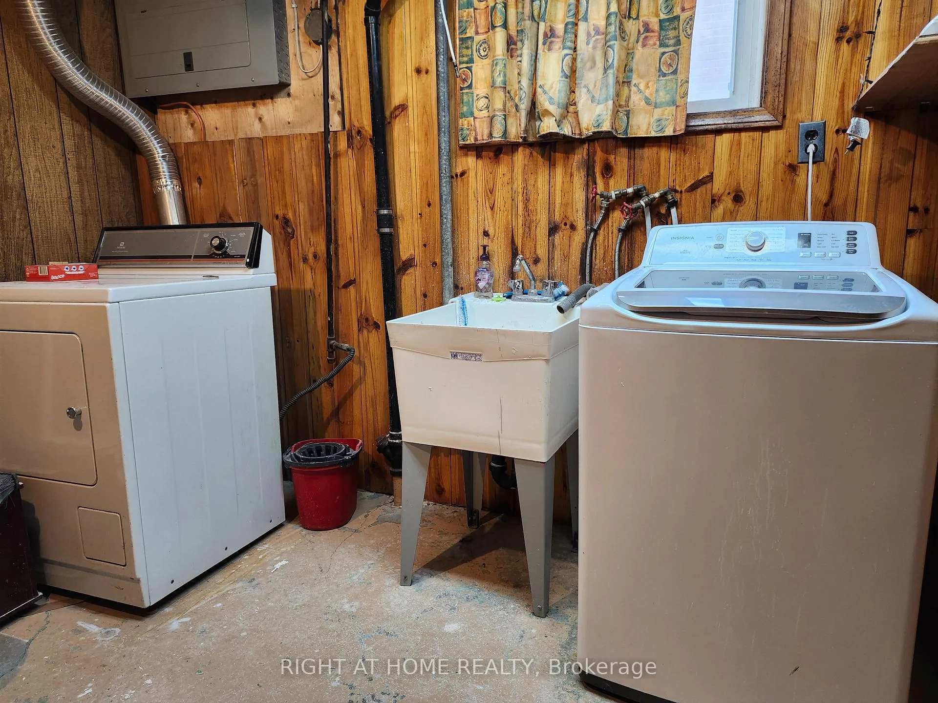 Photo 17 of 81 Maclennan Avenue, Hamilton, Burkholme — HOMEH