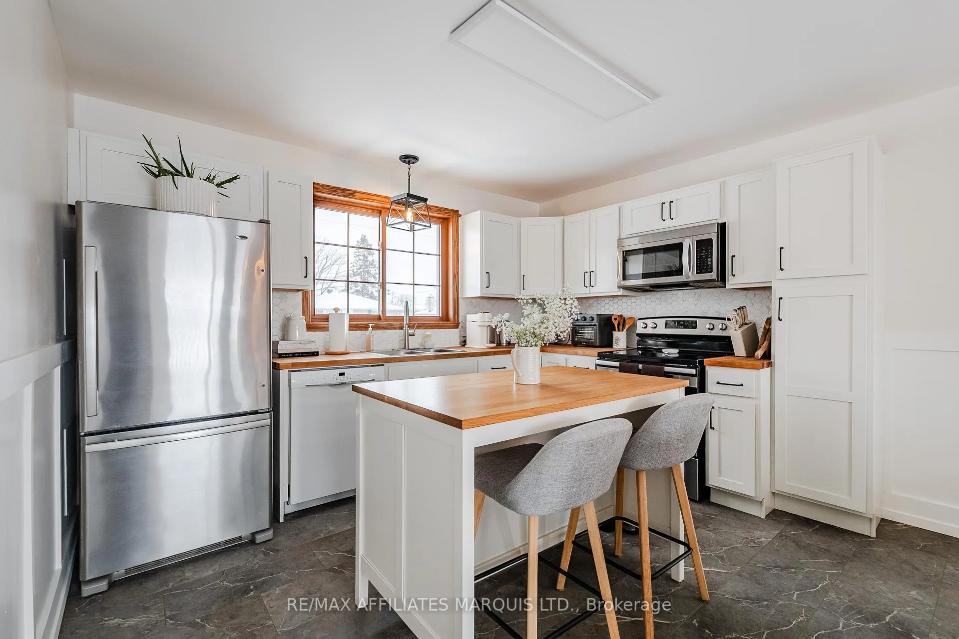 Photo 5 of 1436 St Michel Avenue, Cornwall — HOMEH