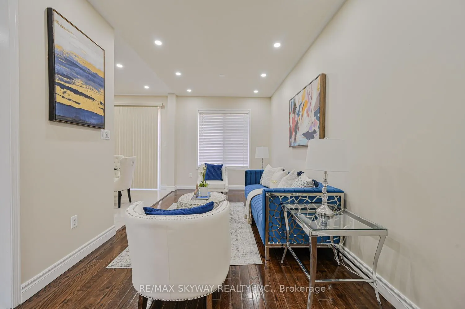 Photo 3 of 166 Sussexvale Drive, Brampton, Sandringham-Wellington — HOMEH