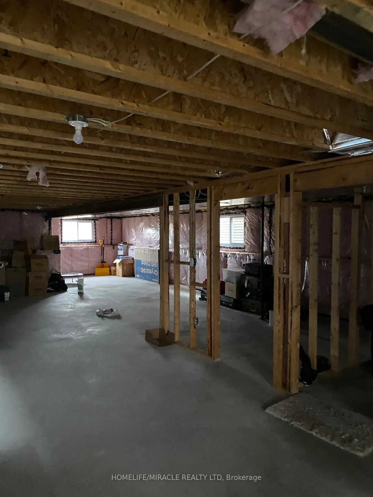 Photo 10 of 223 Manning Drive, Chatham-Kent, Chatham — HOMEH