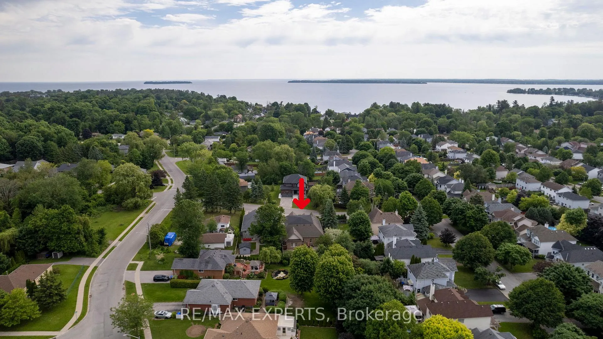 Photo 4 of 1948 St. Paul Road, Innisfil, Alcona — HOMEH