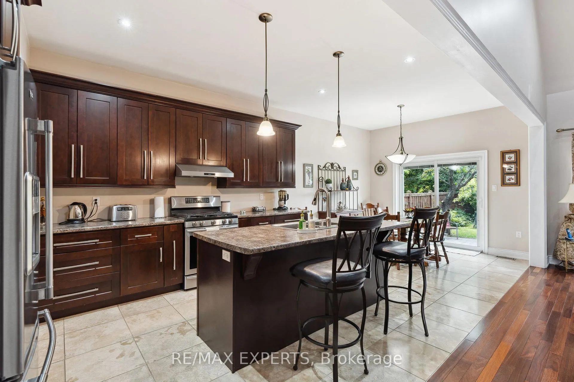 Photo 11 of 1948 St. Paul Road, Innisfil, Alcona — HOMEH