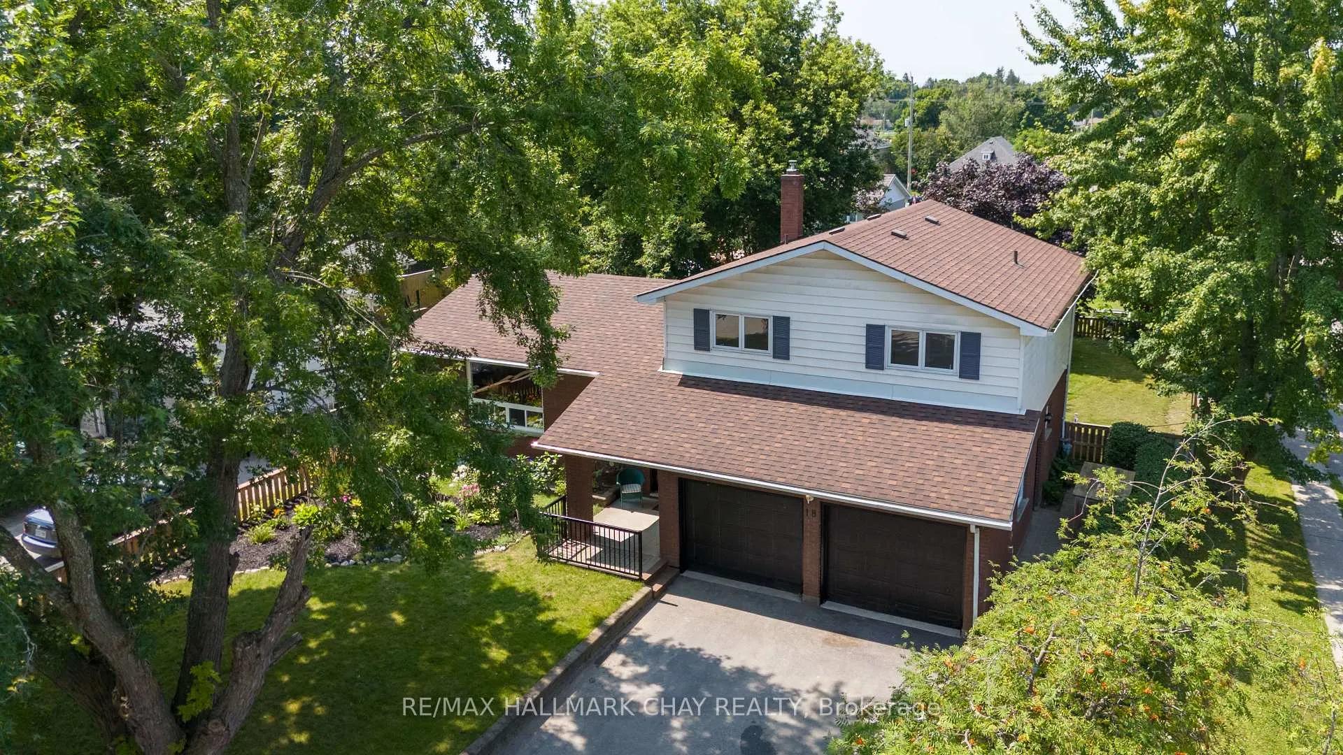 Photo 2 of 18 Centennial Avenue, Springwater, Elmvale — HOMEH
