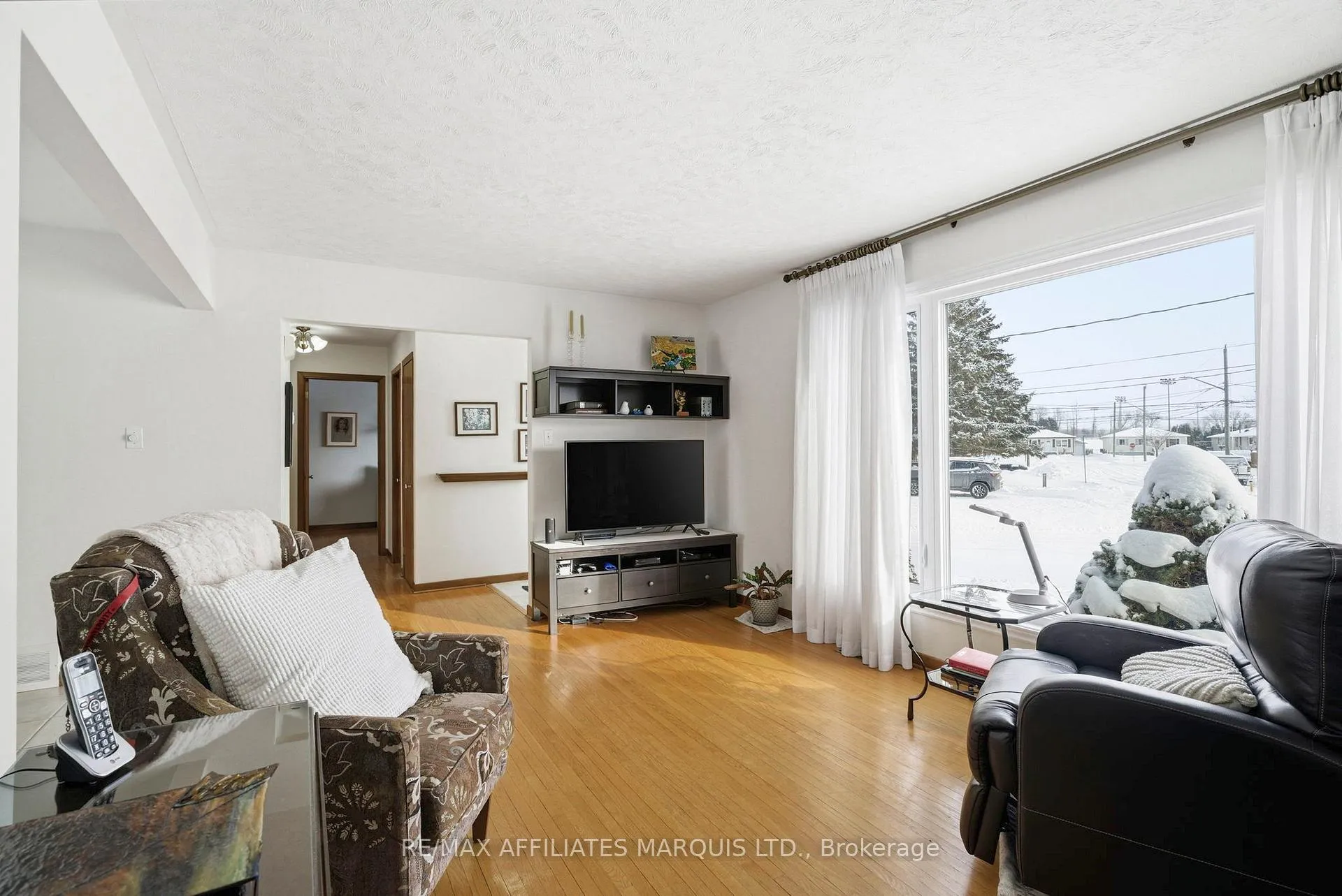 Photo 5 of 1340 Marc Street, Cornwall — HOMEH