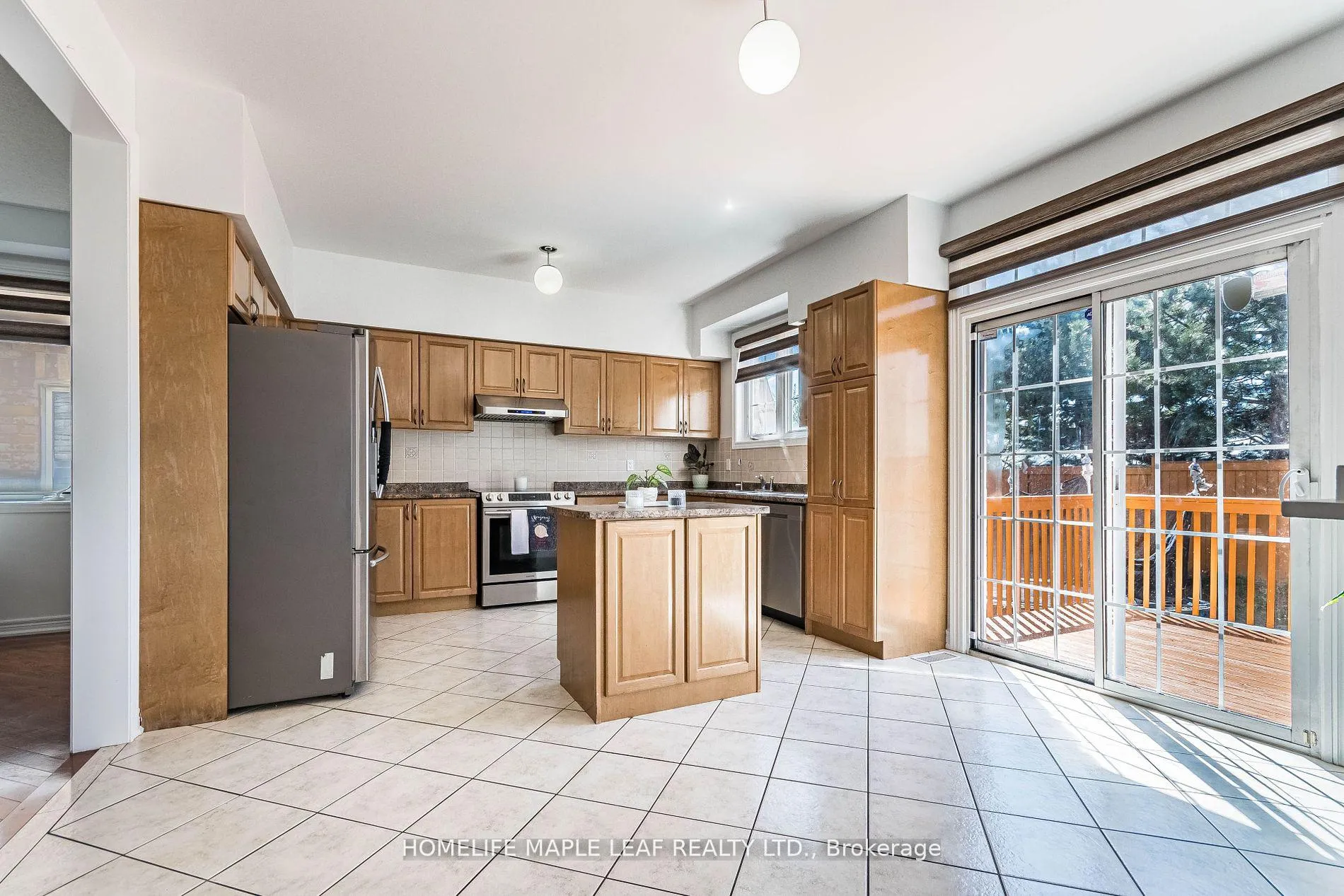 Photo 9 of 17 Matagami Street, Brampton, Bram West — HOMEH