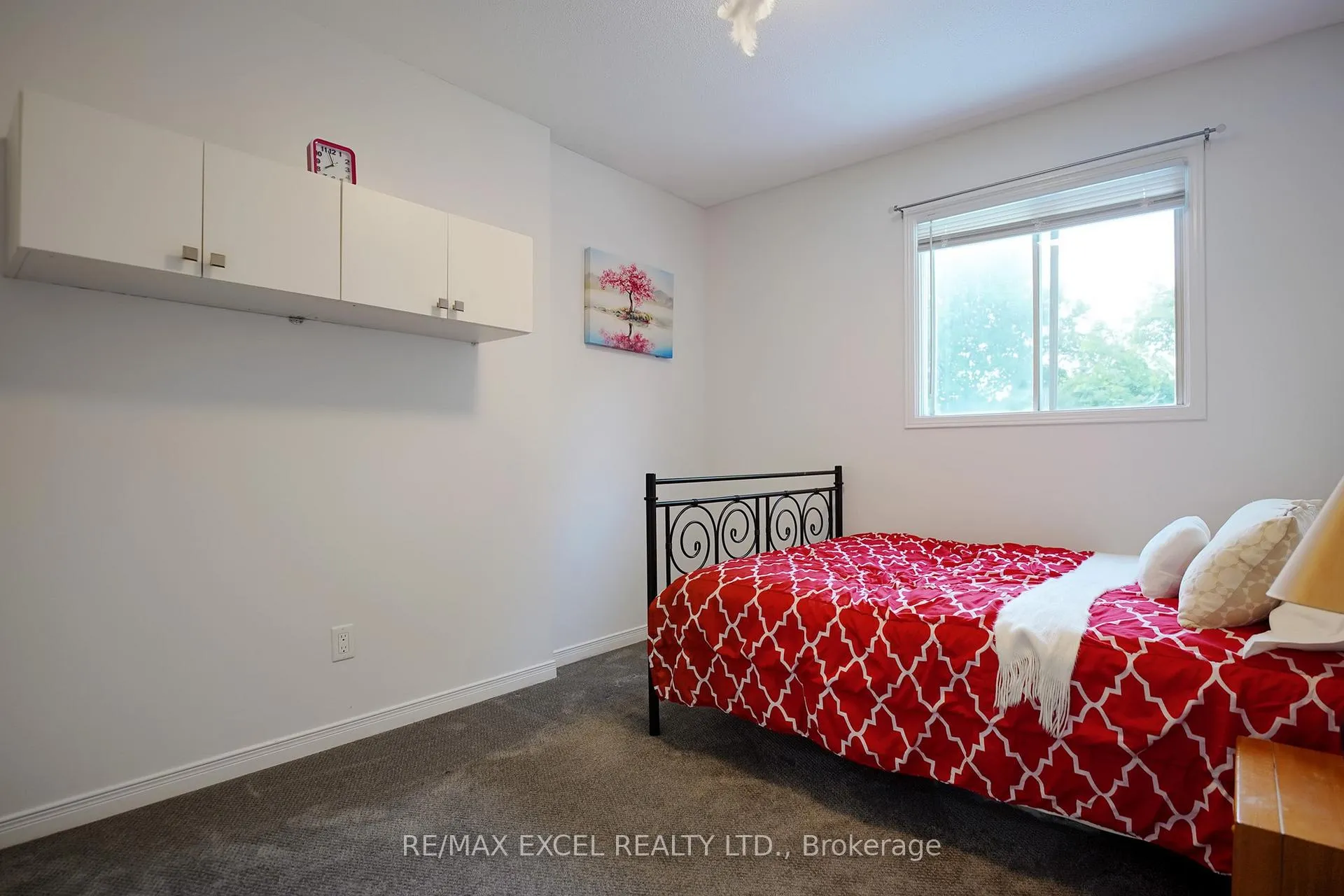 Photo 23 of 398 Bristol Crescent, Oshawa, Vanier — HOMEH