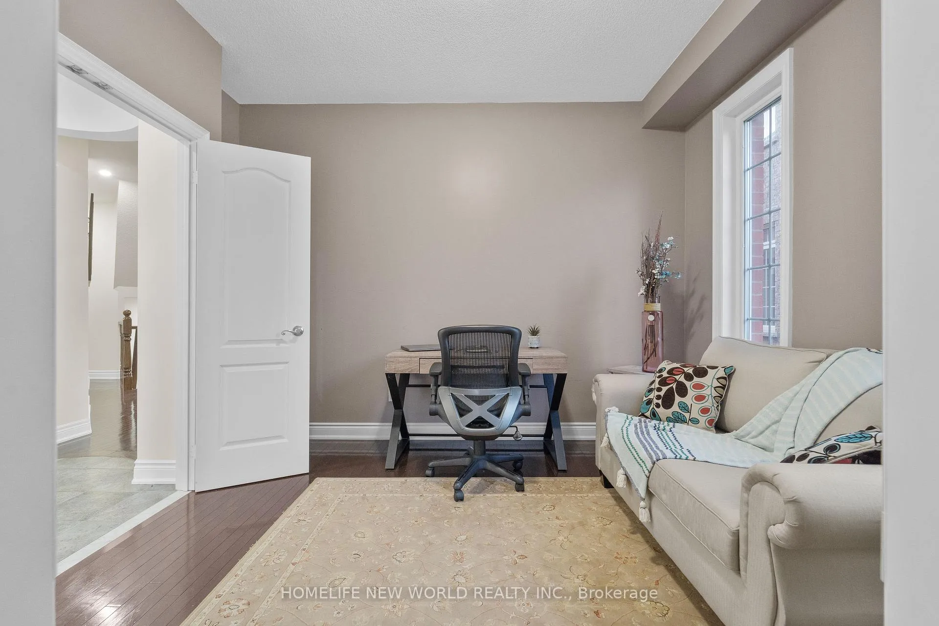 Photo 4 of 1033 Copperfield Drive, Oshawa, Eastdale — HOMEH