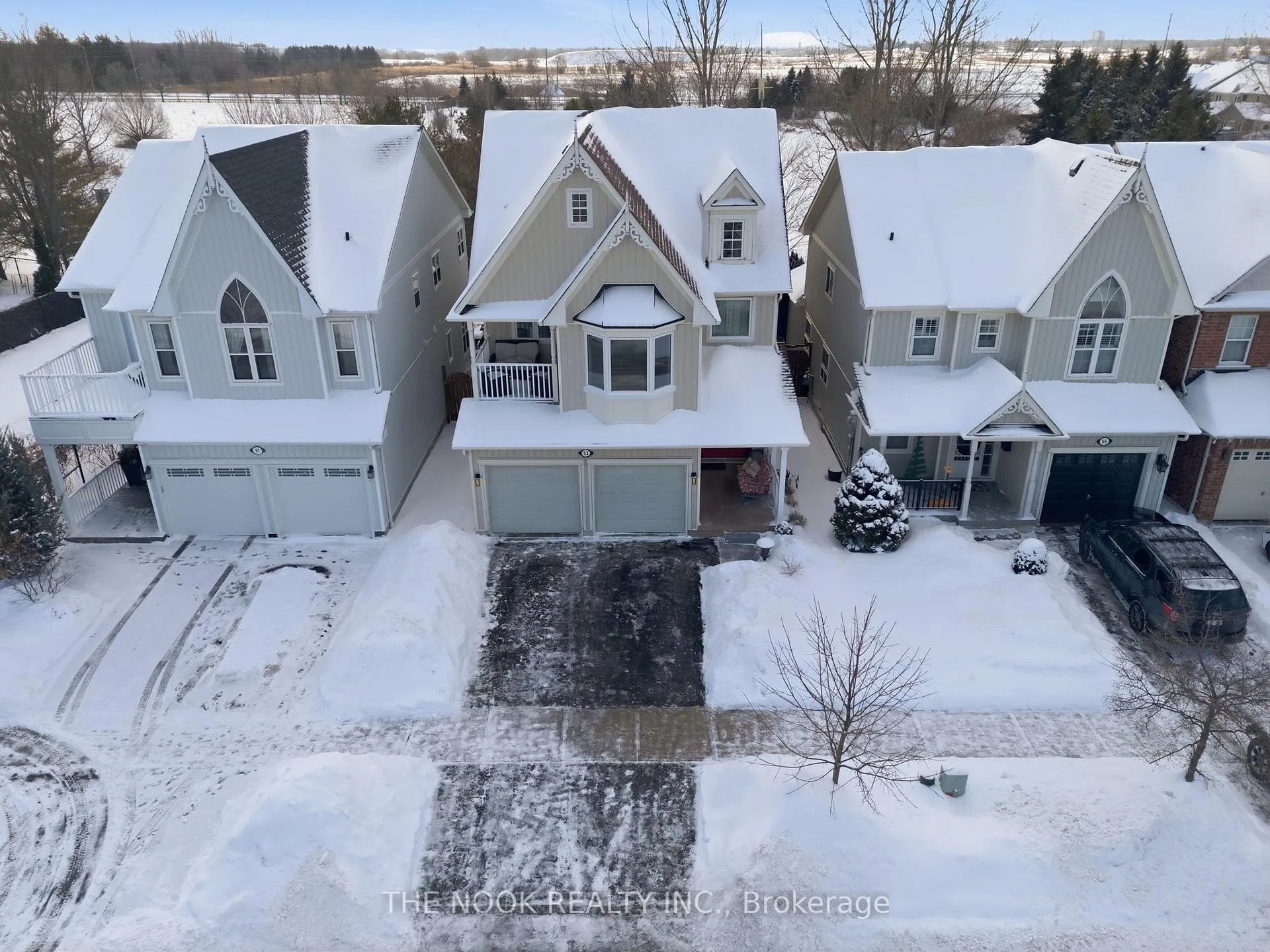 Photo 2 of 53 Kinross Avenue, Whitby, Brooklin — HOMEH