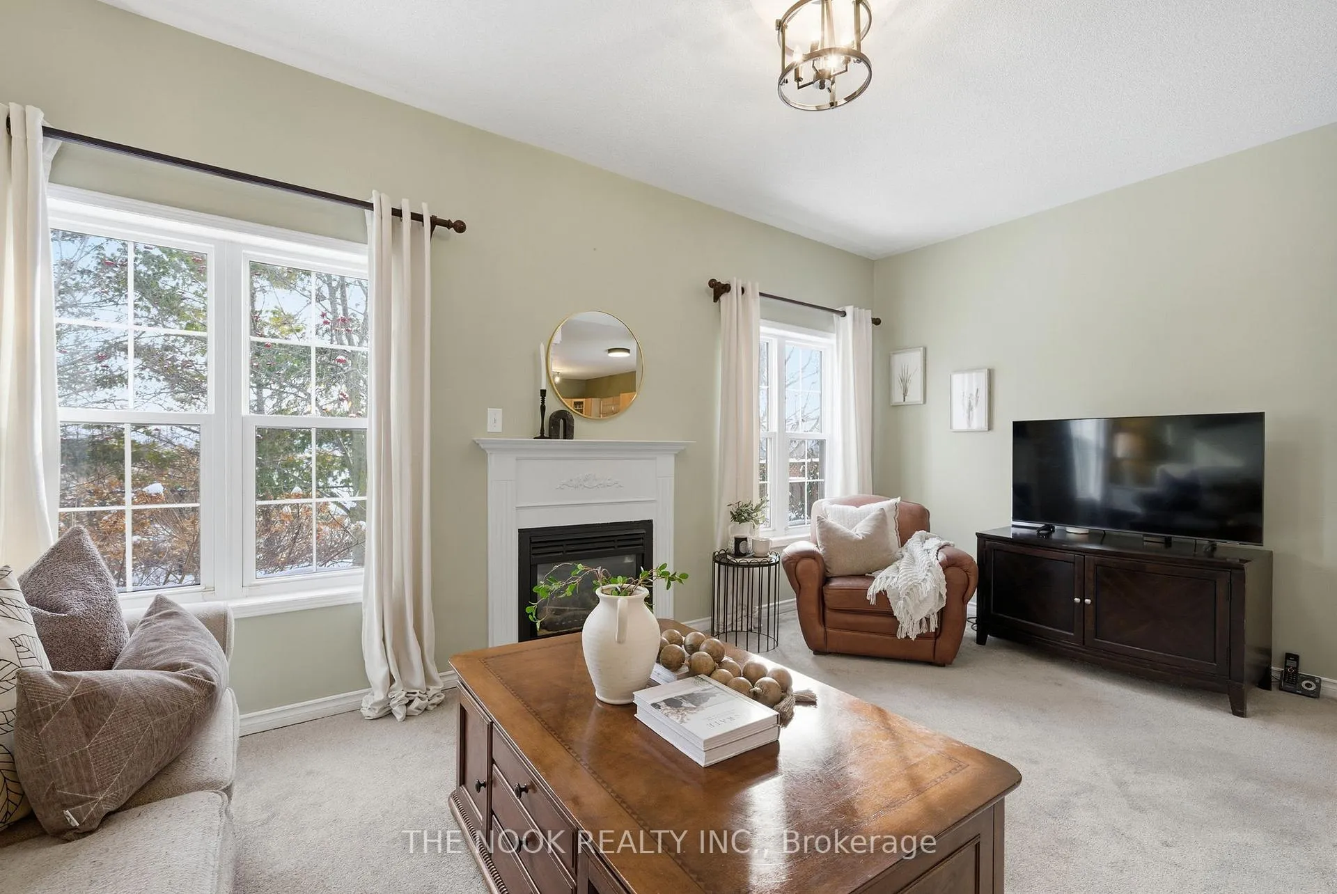 Photo 11 of 53 Kinross Avenue, Whitby, Brooklin — HOMEH