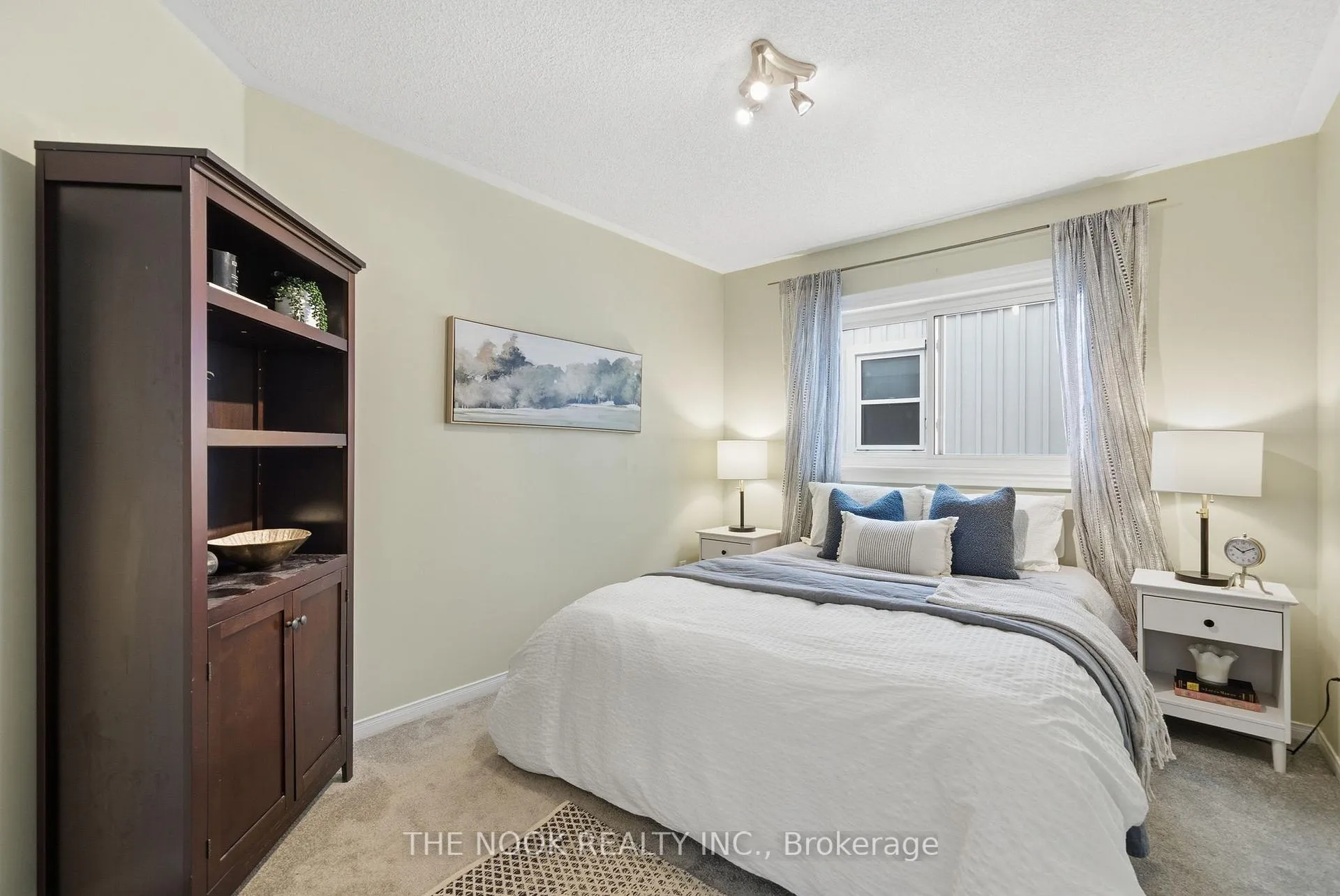 Photo 22 of 53 Kinross Avenue, Whitby, Brooklin — HOMEH