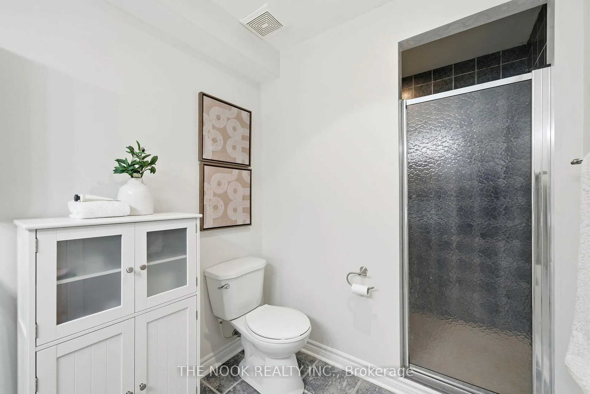 Photo 35 of 53 Kinross Avenue, Whitby, Brooklin — HOMEH