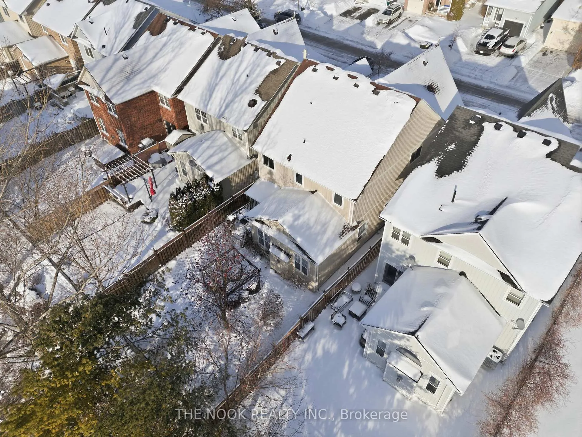 Photo 38 of 53 Kinross Avenue, Whitby, Brooklin — HOMEH