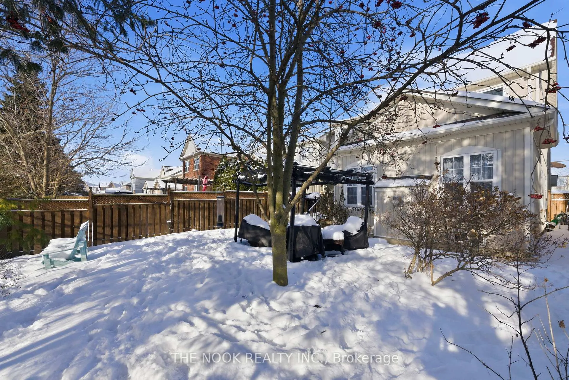 Photo 41 of 53 Kinross Avenue, Whitby, Brooklin — HOMEH