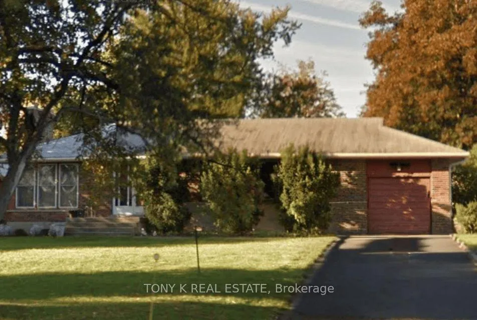 Front of 11306 Trafalgar Road