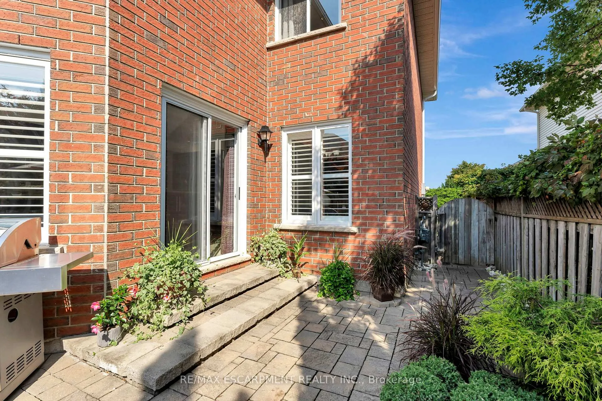 Photo 30 of 19 Falconridge Drive, Hamilton, Carpenter — HOMEH