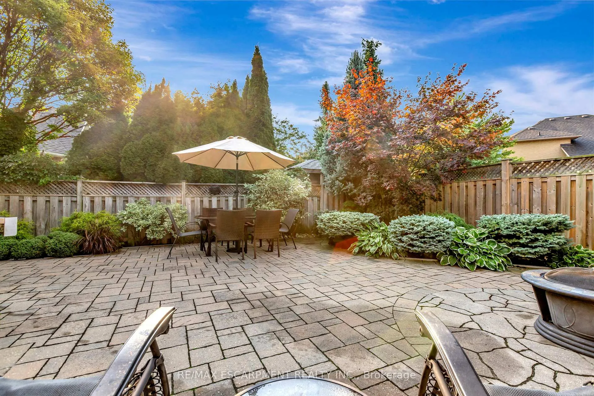 Photo 34 of 19 Falconridge Drive, Hamilton, Carpenter — HOMEH