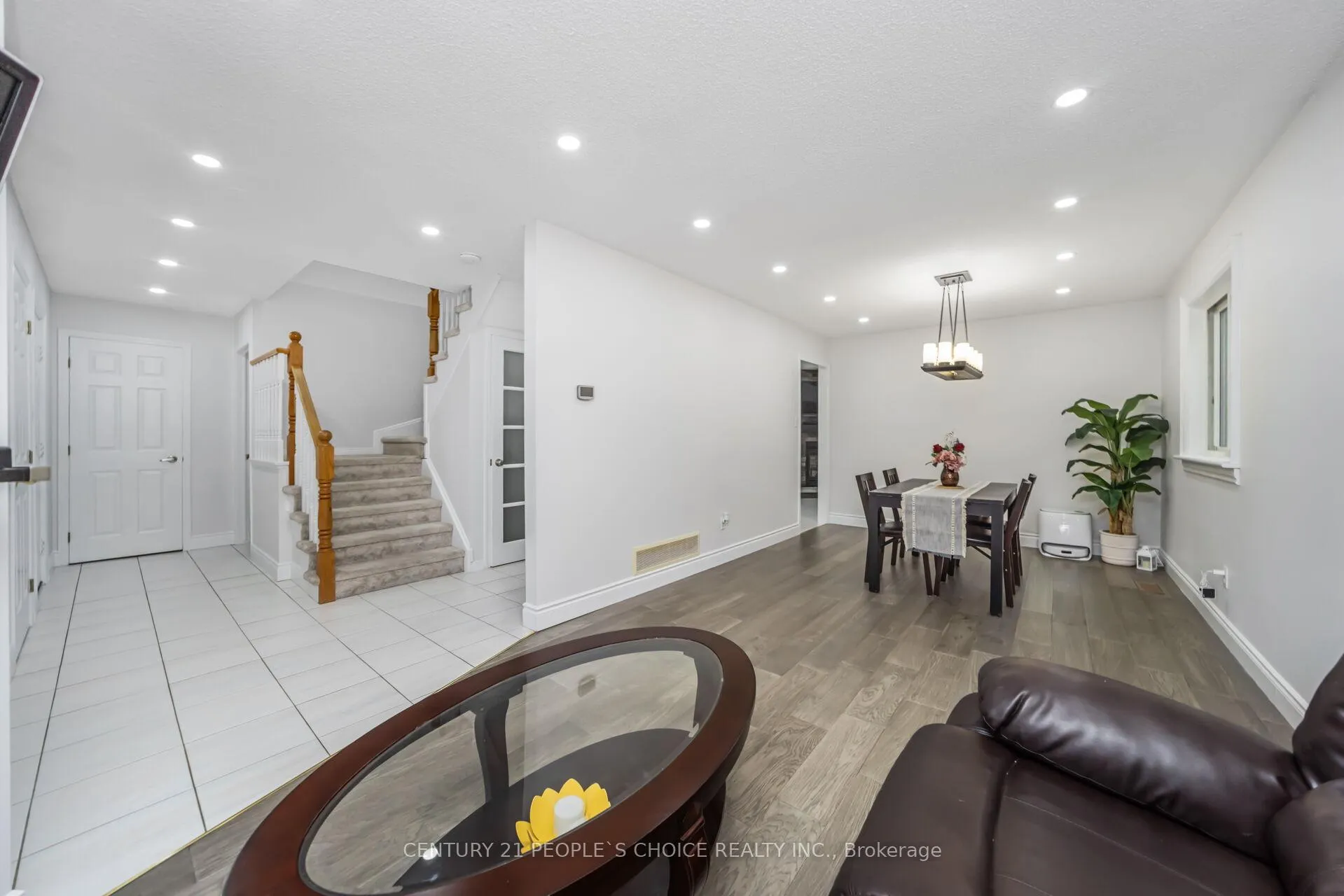 Photo 17 of 10 Hillgarden Drive, Hamilton, Stoney Creek — HOMEH