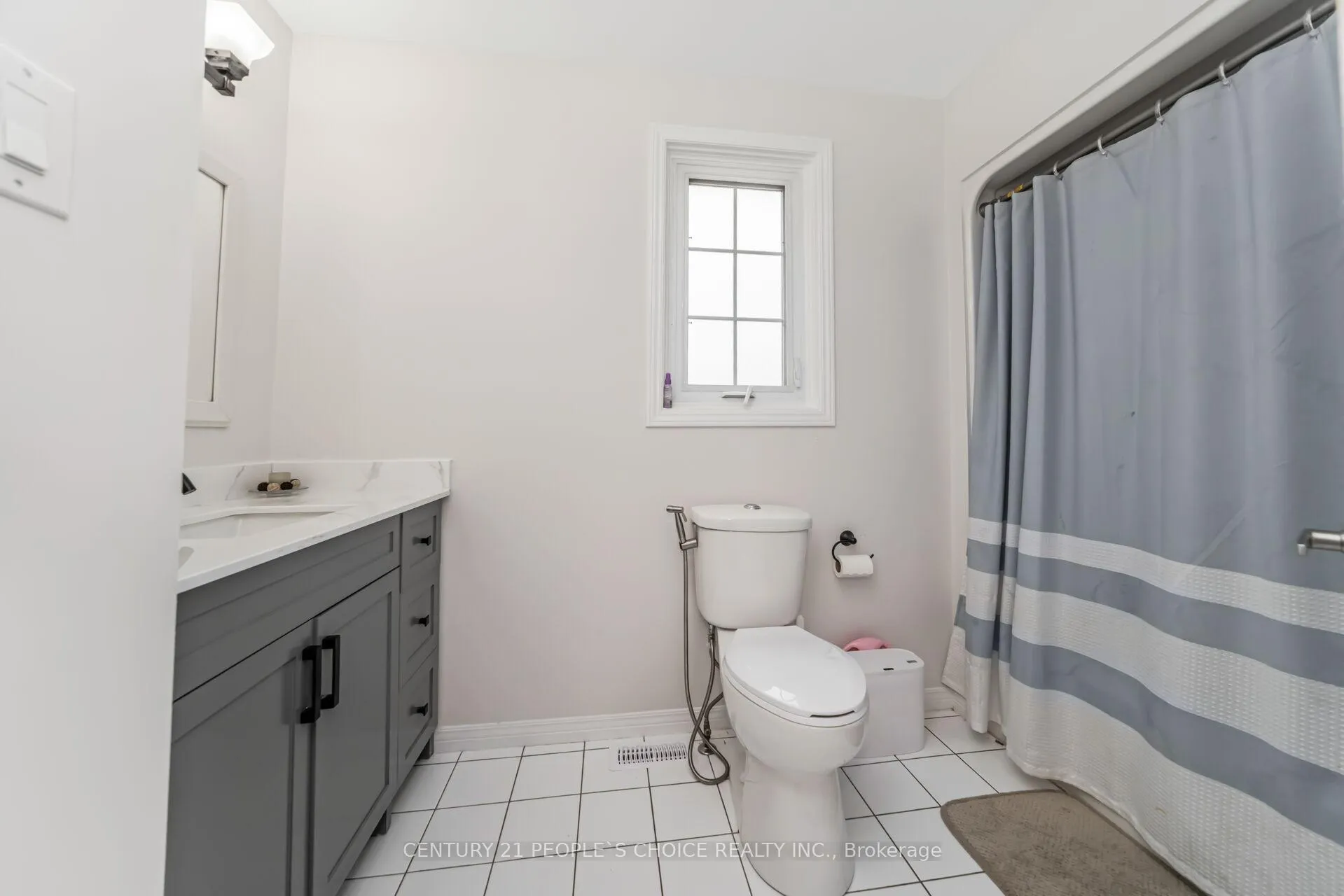 Photo 35 of 10 Hillgarden Drive, Hamilton, Stoney Creek — HOMEH