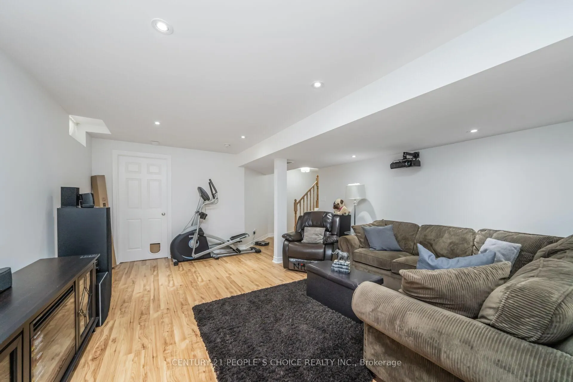 Photo 41 of 10 Hillgarden Drive, Hamilton, Stoney Creek — HOMEH