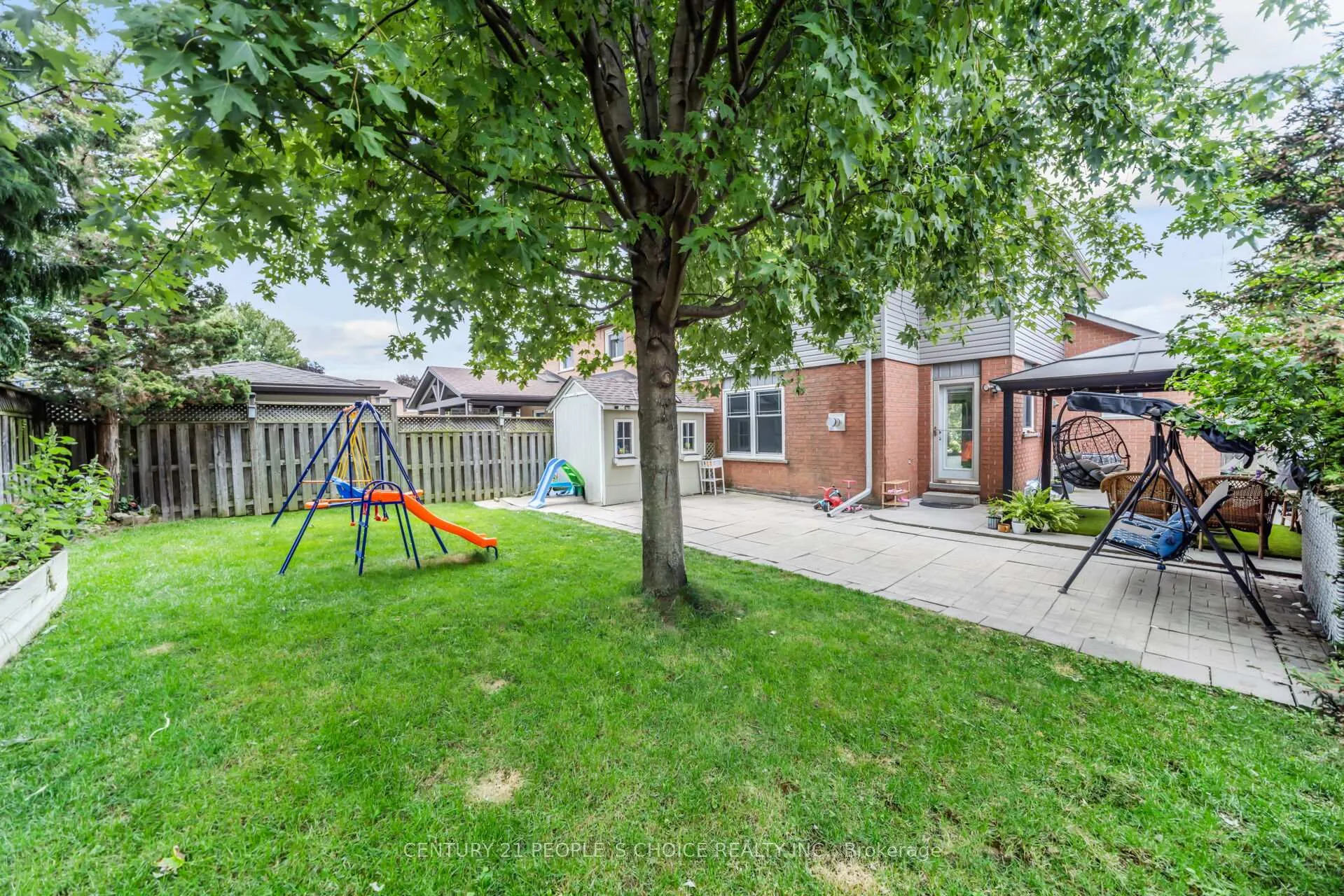 Photo 47 of 10 Hillgarden Drive, Hamilton, Stoney Creek — HOMEH