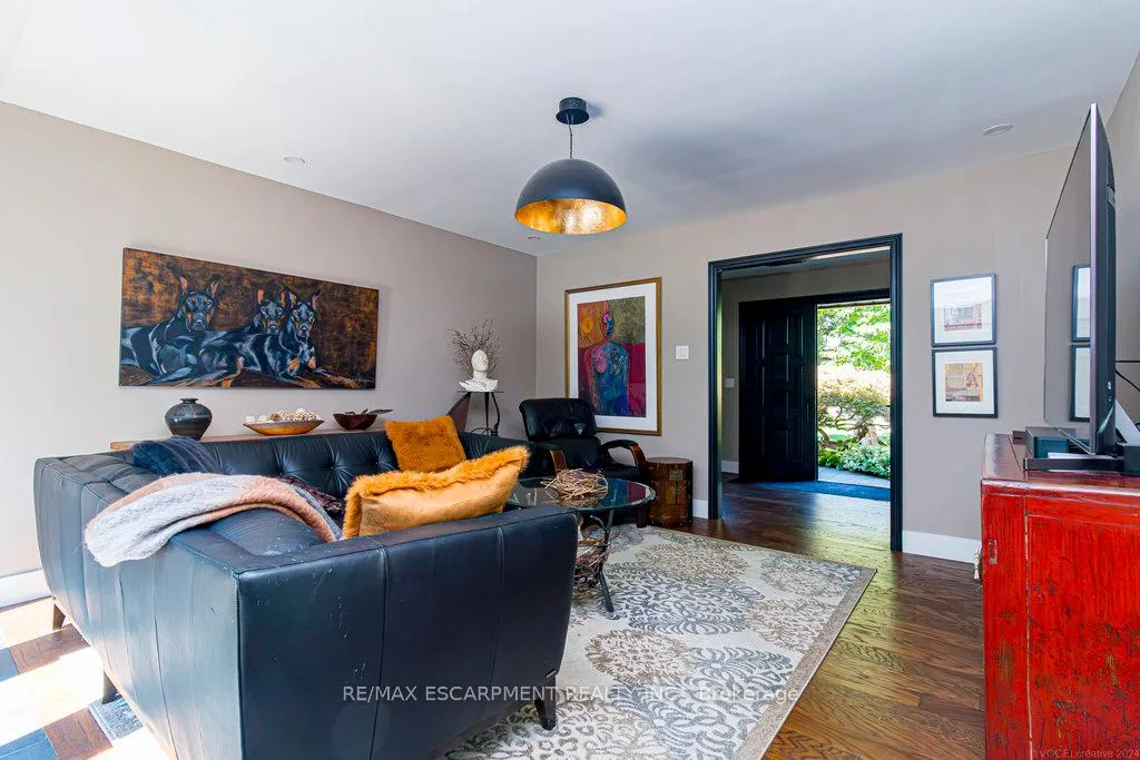 Photo 19 of 858 Montgomery Drive, Hamilton, Ancaster — HOMEH