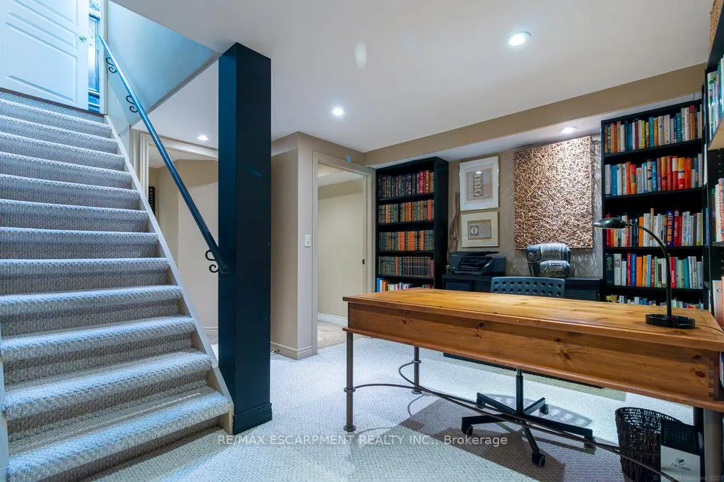 Photo 26 of 858 Montgomery Drive, Hamilton, Ancaster — HOMEH