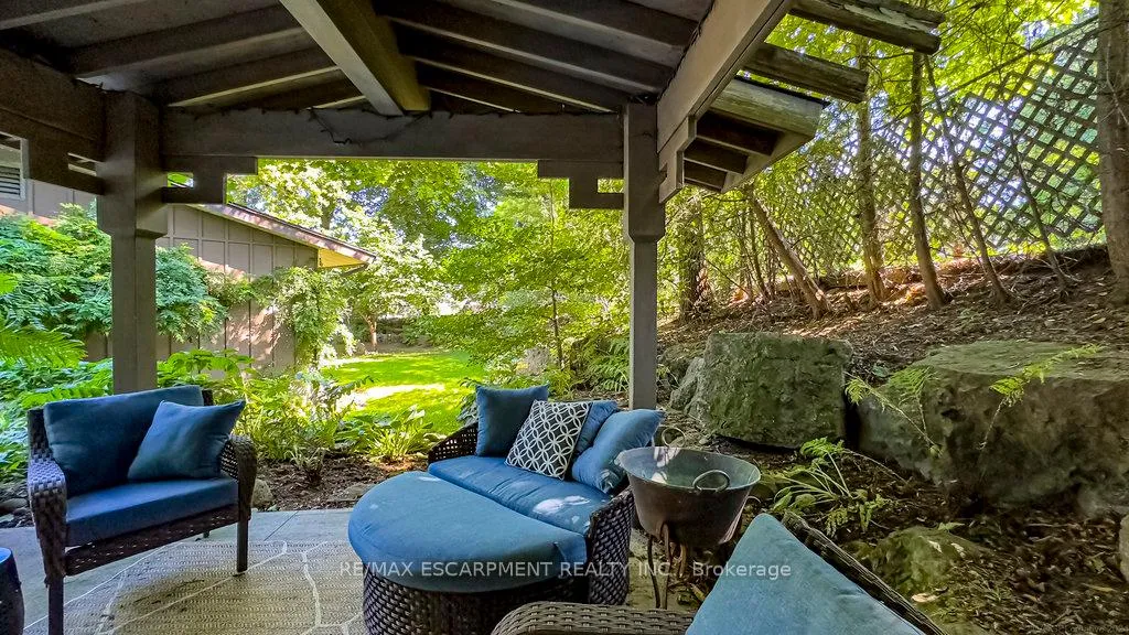 Photo 36 of 858 Montgomery Drive, Hamilton, Ancaster — HOMEH