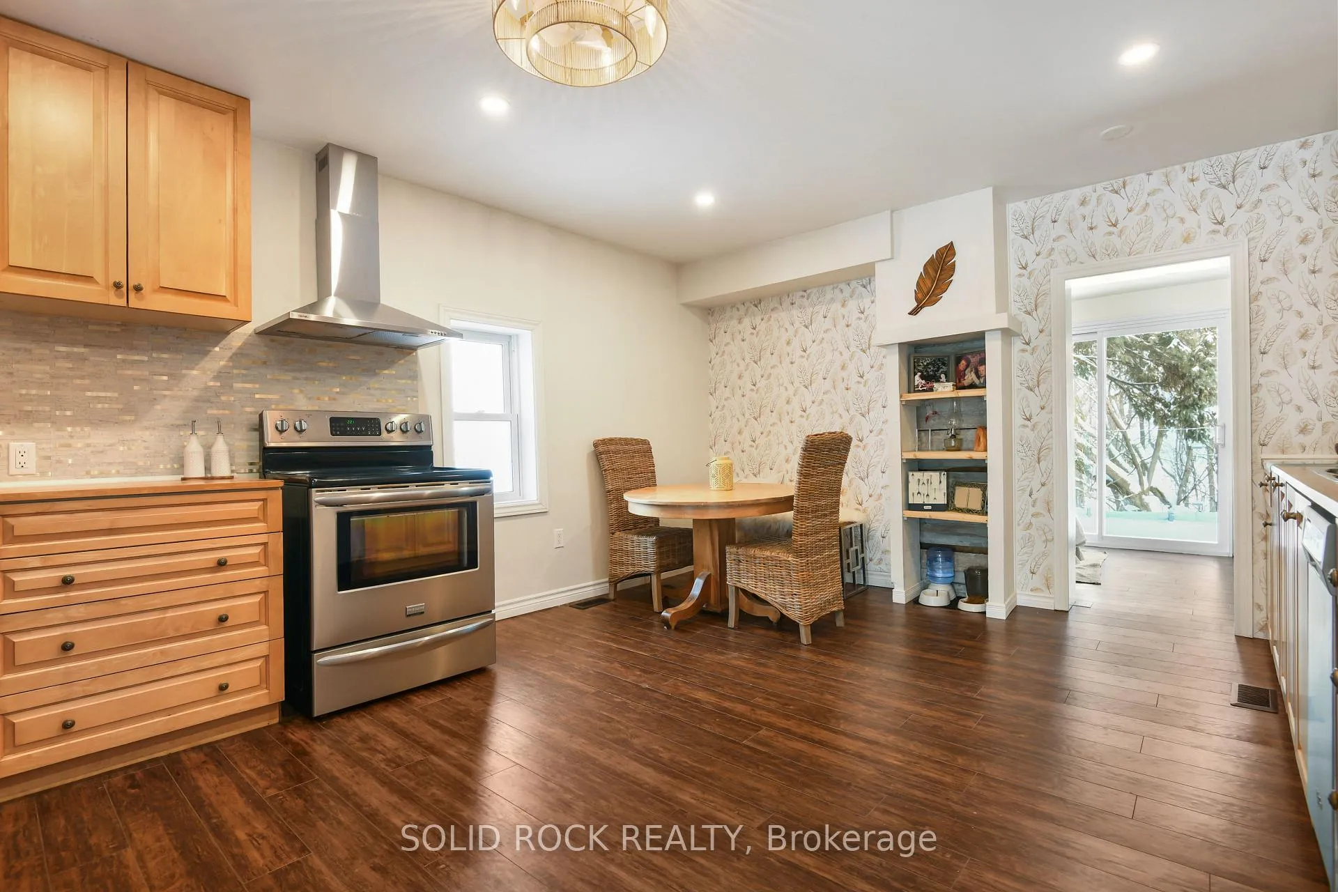 Photo 10 of 922 Centre Street, McNab/Braeside, Mcnab/Braeside Twps — HOMEH
