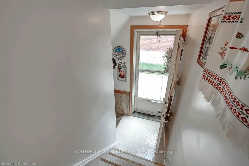 Photo 21 of 290 Upper Paradise Road, Hamilton, Westcliffe — HOMEH