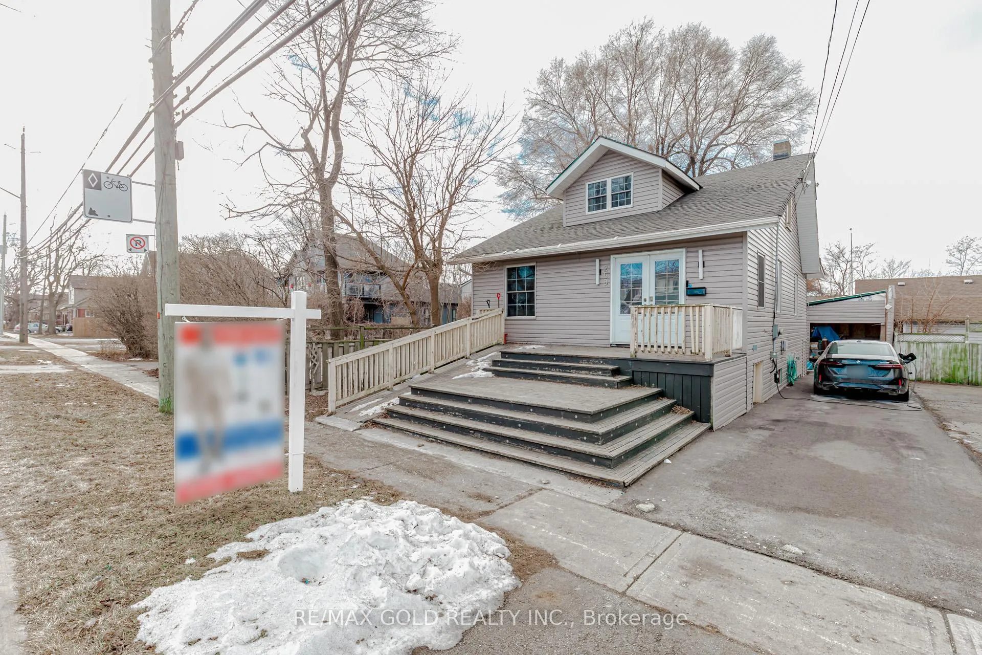 Front of 268 Beach Boulevard