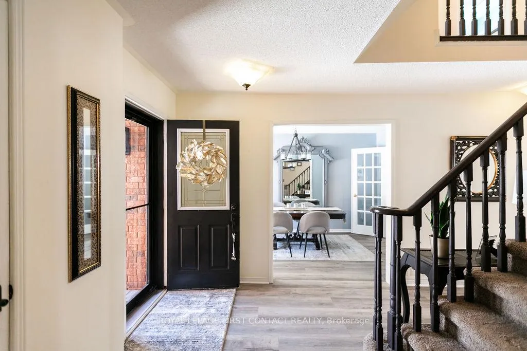 Photo 6 of 13 Irwin Drive, Barrie, Northwest — HOMEH