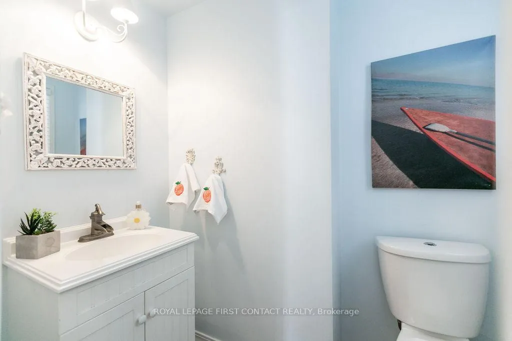 Photo 18 of 13 Irwin Drive, Barrie, Northwest — HOMEH