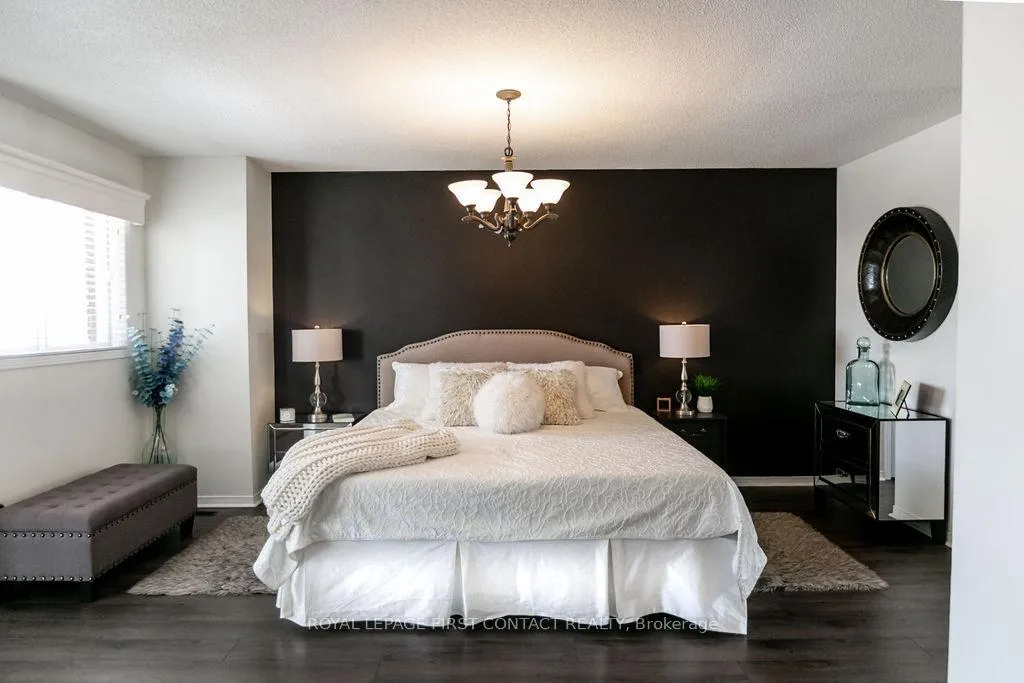 Photo 19 of 13 Irwin Drive, Barrie, Northwest — HOMEH